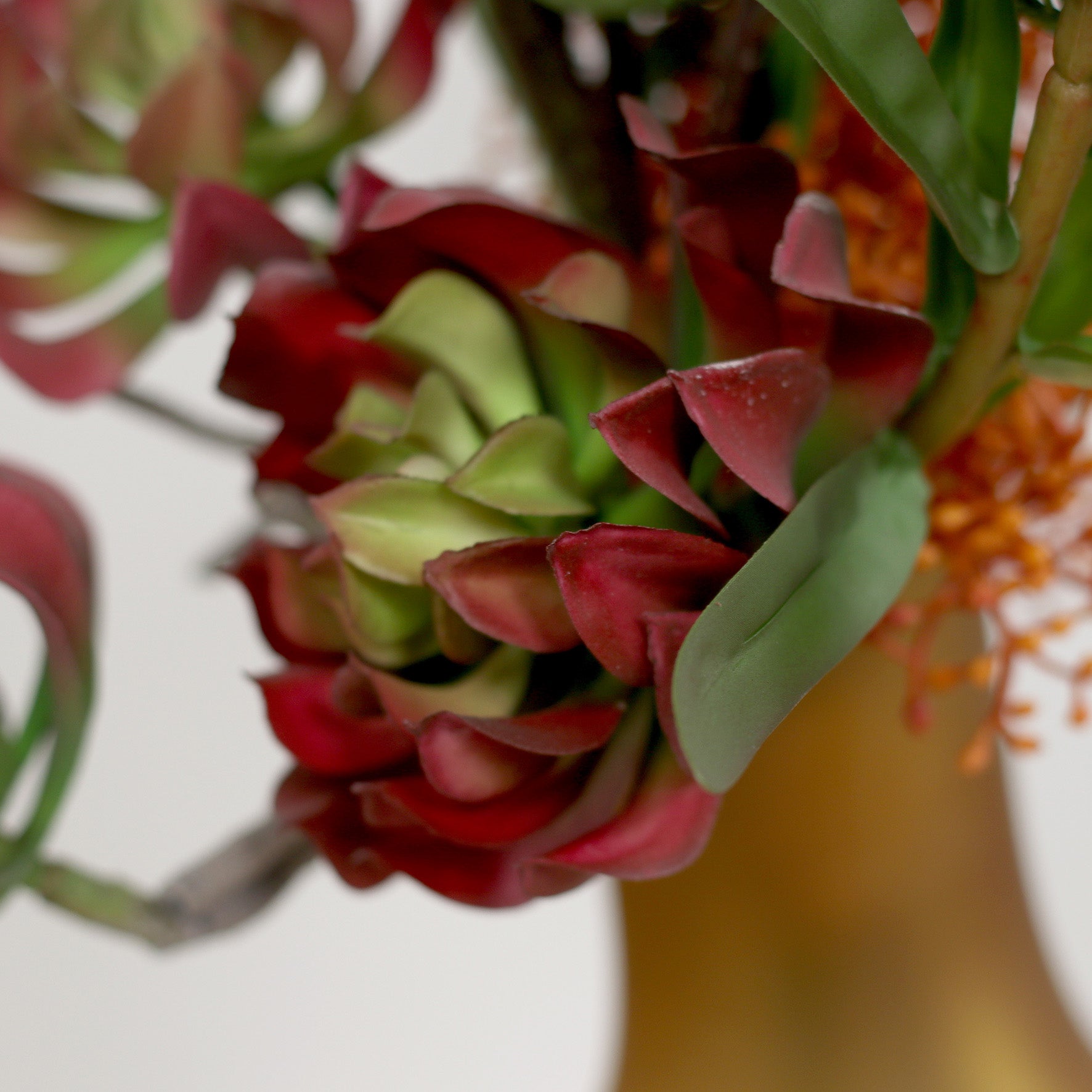Detailbild vom künstlichen Blumenstrauß Spirit of Madagascar von Lumisa’s Choice.